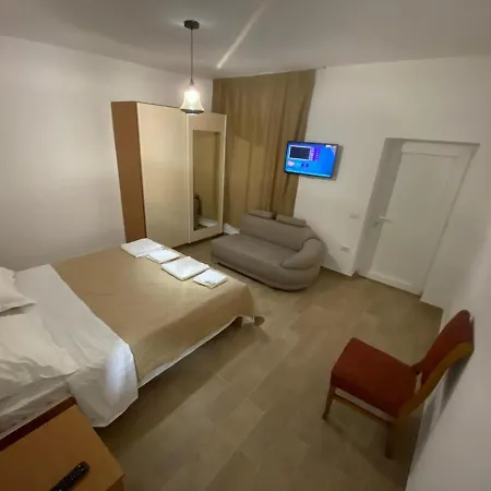 Avdi Rexha Hotel