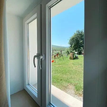 Avdi Rexha Hotel 3*